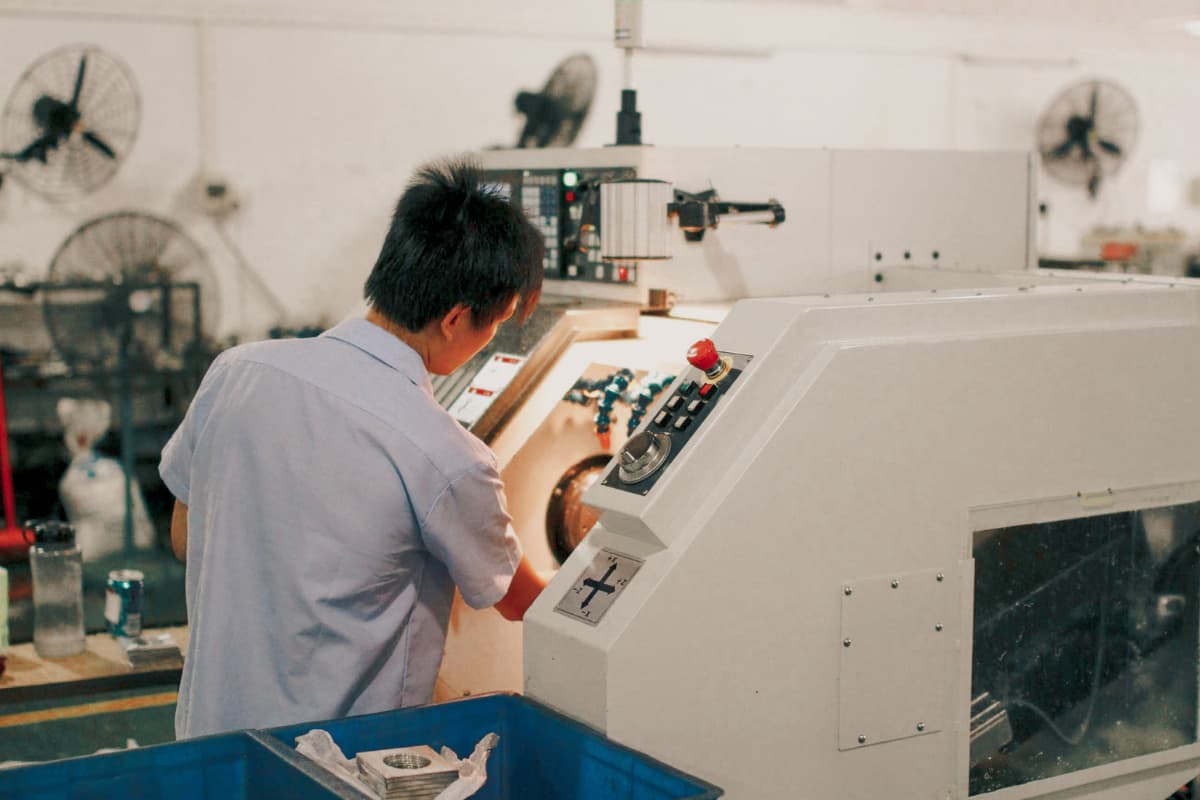 Market Entry Strategies for Machinery Exporters: Navigating the Global Labyrinth